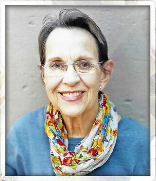 ELLIS-Carolina-Francina-Nn-Linkie-1947-2020-F