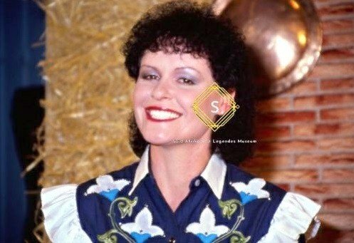 MYBURGH-Cora-Nn-CoraMarie-nee-Nell-1953-1994-F_1