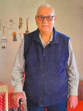 ZYL-VAN-Jacob-Frederik-1937-2024-M_03